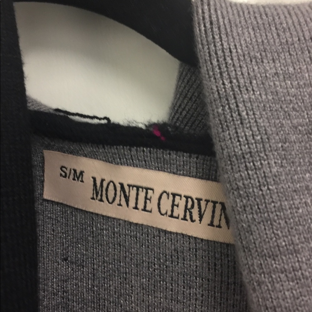 Coat /sweater - Picture 2 of 2